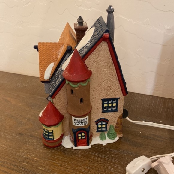 Dept. 56 Tassy's Mittens and Hassel's Woolies Porcelain village - Picture 5 of 6